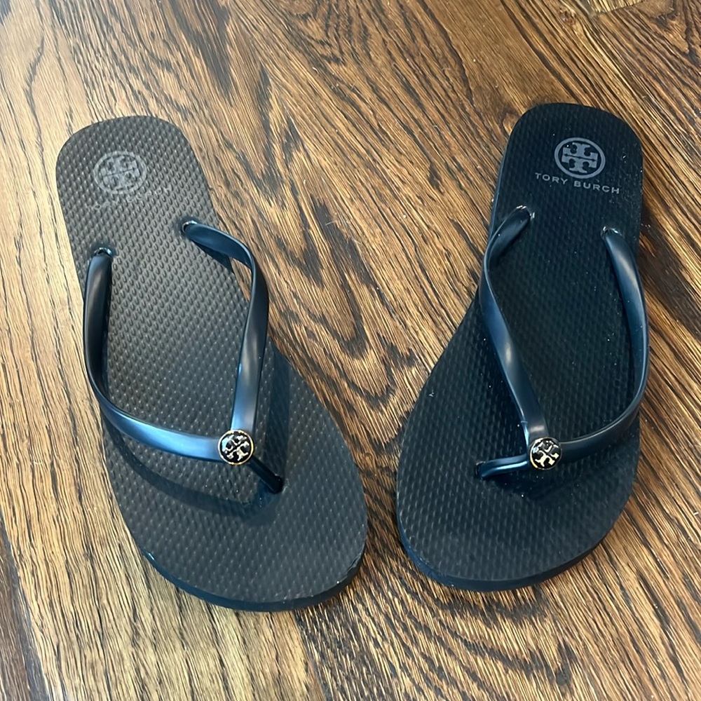 Tory Burch, Signature Logo Rubber Flip Flops